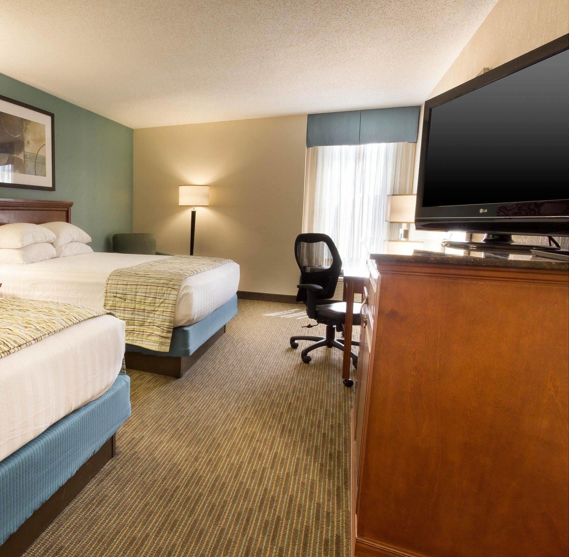 Drury Inn & Suites St. Louis-Southwest Valley Park ภายนอก รูปภาพ