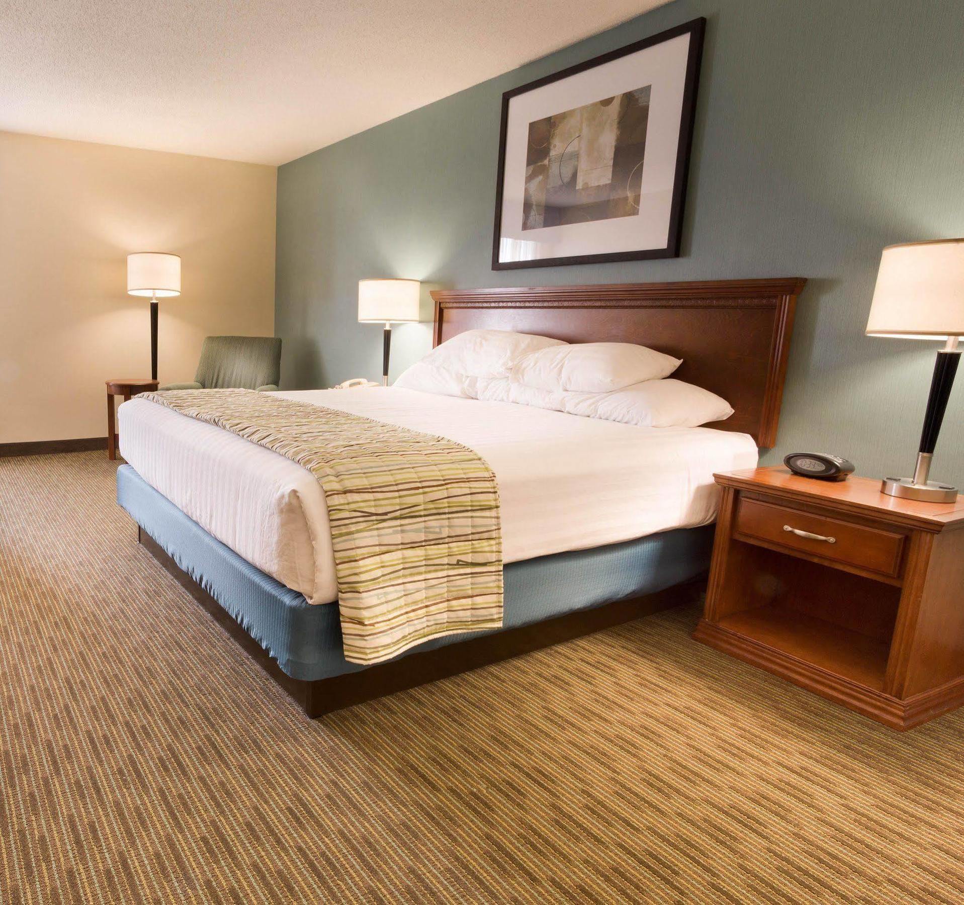 Drury Inn & Suites St. Louis-Southwest Valley Park ภายนอก รูปภาพ