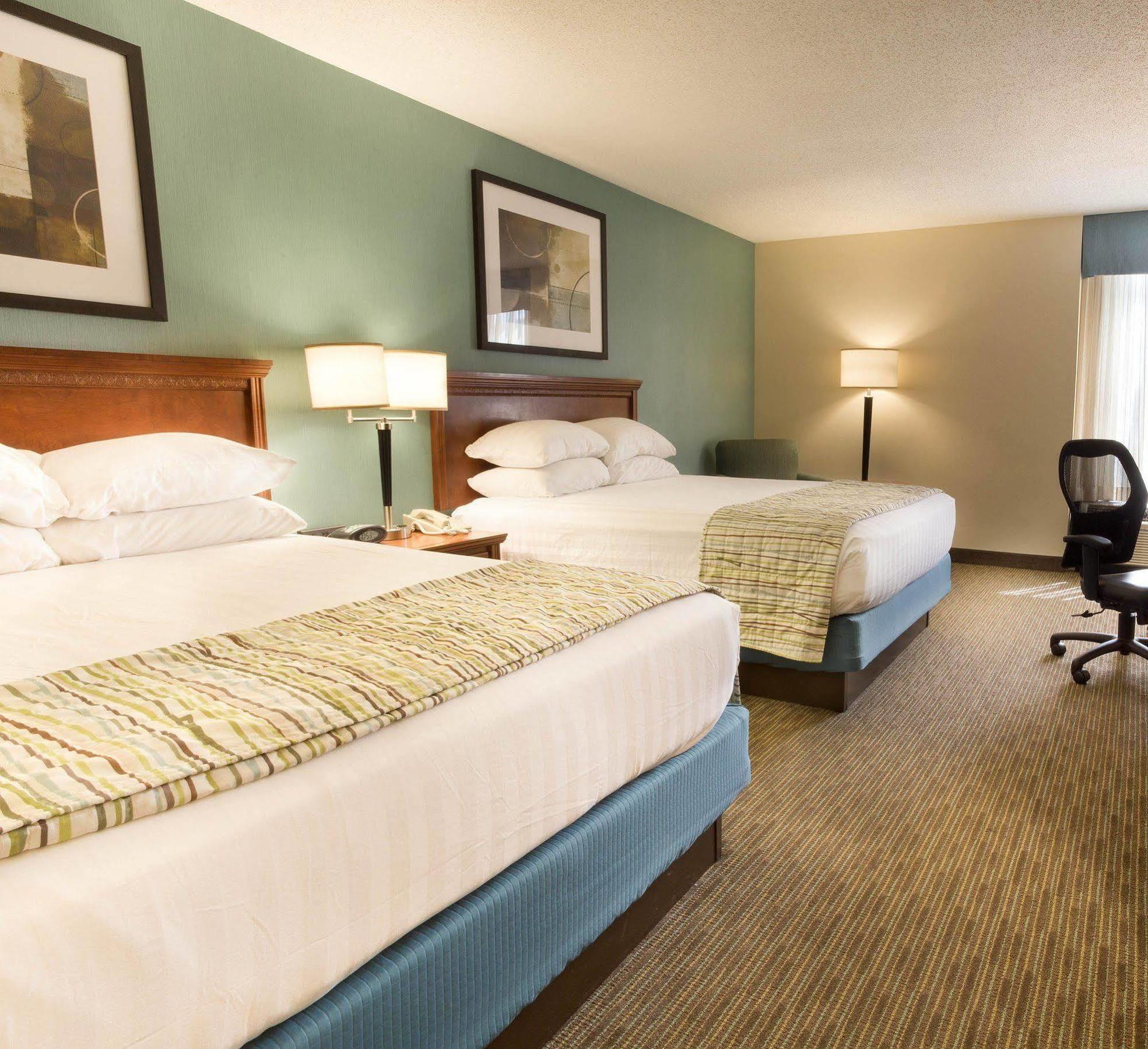 Drury Inn & Suites St. Louis-Southwest Valley Park ภายนอก รูปภาพ